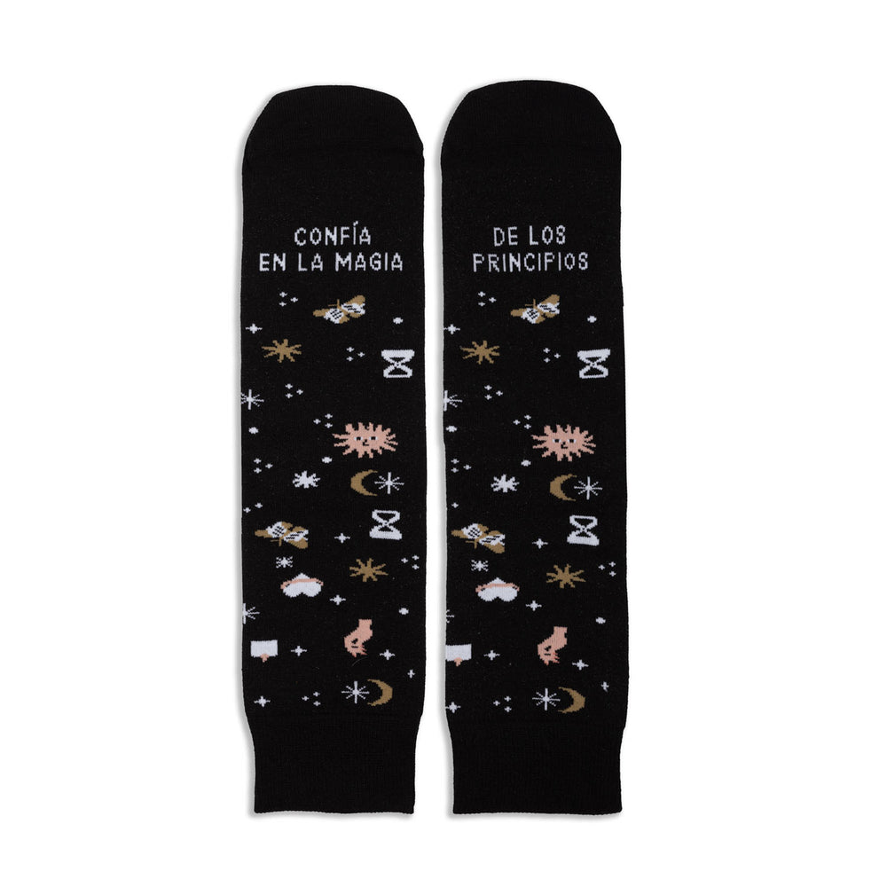 UO Socken "Confía en la magia de los principios"